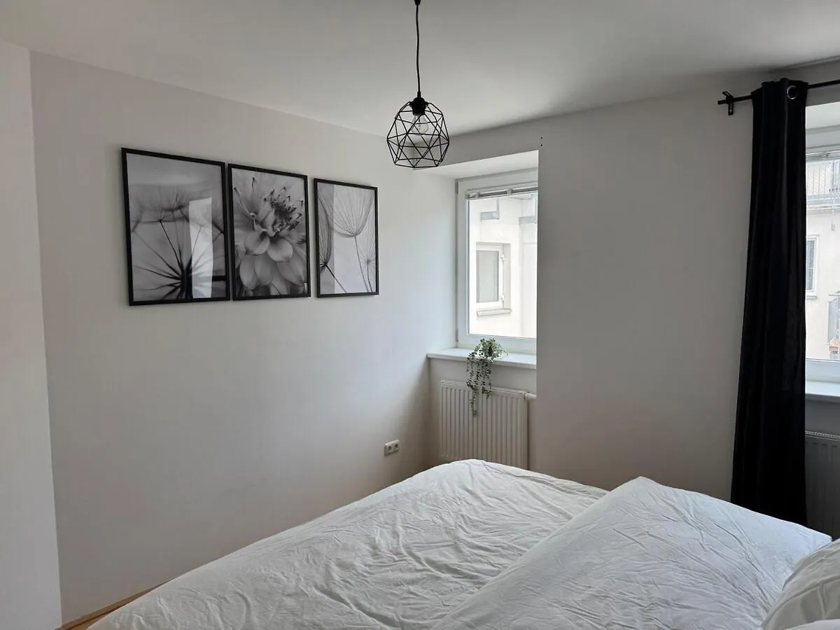 Lägenhet 100Qm, Balcony, Near Center, Schoenbrunn, Attic - Axara Housing Osw 1 32 Wien